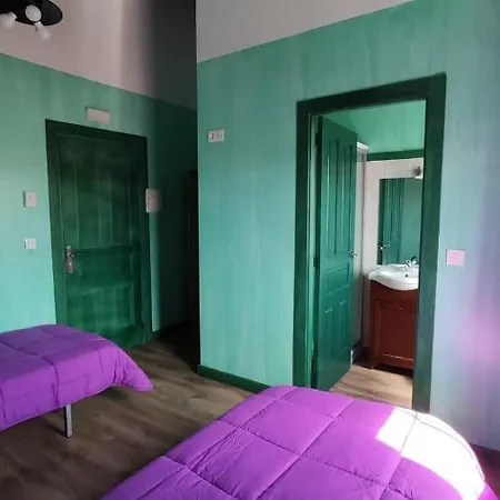 Hostel De Peregrinos Casa Flor Murias de Rechivaldo
